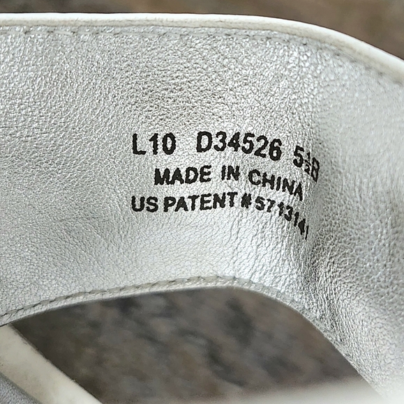 Cole Hann White Leather Thong Sandals Women's Size 5.5 - Picture 8 of 9